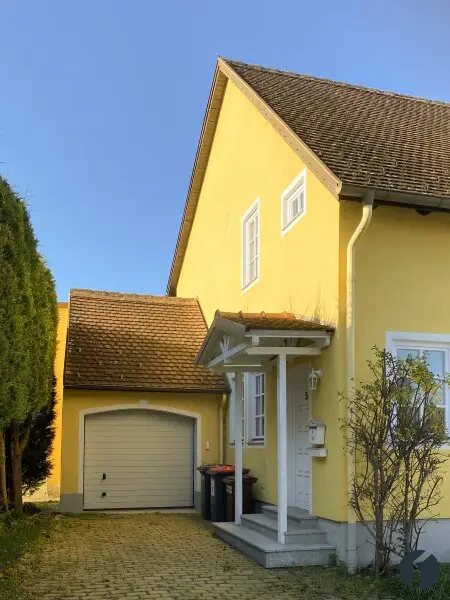 Elegantes Einfamilienhaus in Zeiselmauer mit Garten, Garage und Wellnessbereich