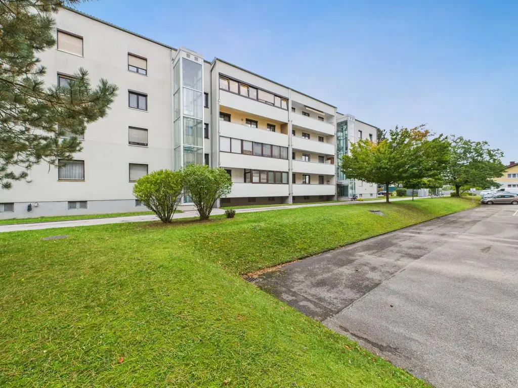 Helle 3-Zimmer Wohnung mit Loggia in Bestlage von Wels