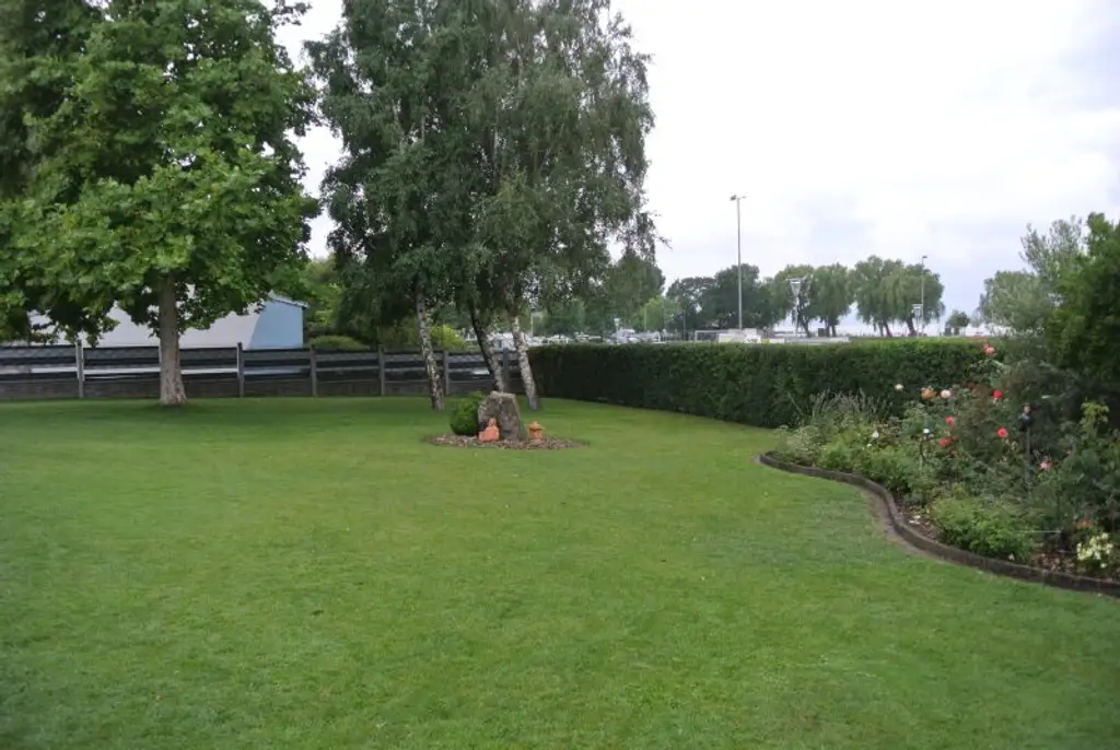 Träume werden wahr- Ihr Haus am Neusiedlersee, 1.Reihe- Seeblick- Bergblick- Aussicht PUR