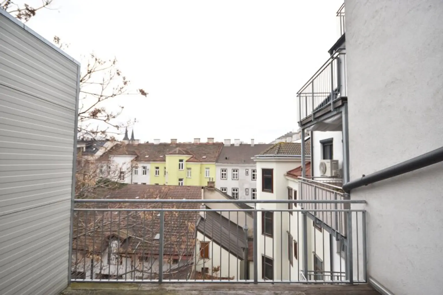 Ansicht - Helle Zwei-Zimmer-Wohnung mit Terrasse und Loggia Kauf 17. Bezirk Wien