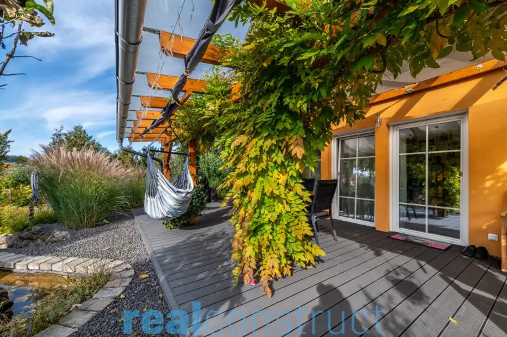 Ökologisch nachhaltiges Einfamilienhaus mit ERDWÄRME-Heizung in bester Lage von Bad Erlach