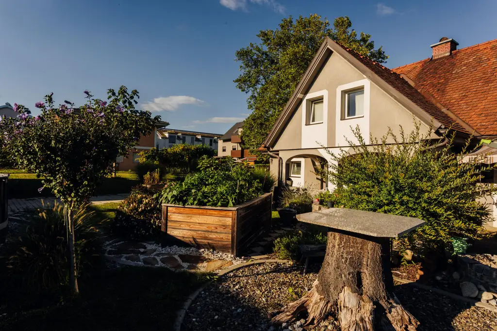 8074 Raaba -  Einzigartig - Ruhige, grüne Sonnenlage - Eine der letzten Oasen