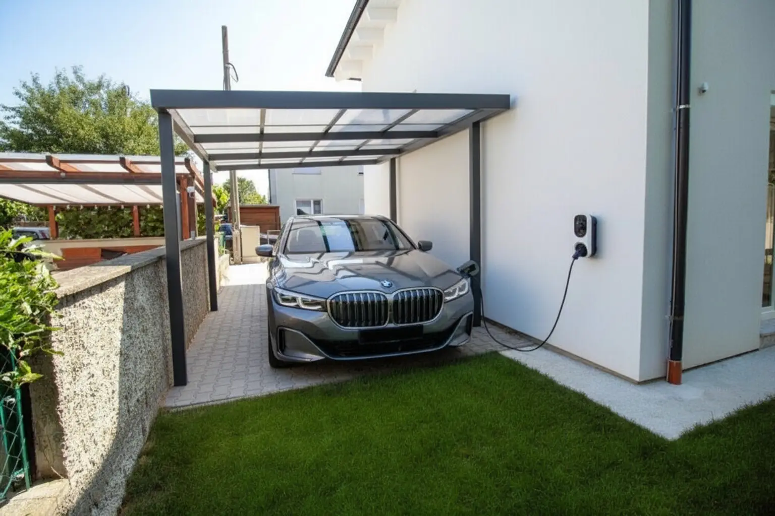 KFZ-Abstellplatz. KI generierten Carport