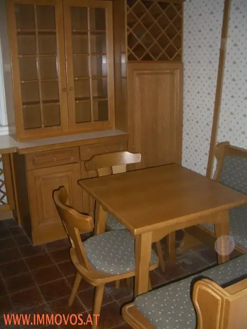 WOLLZEILE: WOHNEN IN STADTPARKNÄHE; ENTZÜCKENDE GARCONNIERE; BLICKRICHTUNGGRÜNER INNENHOF