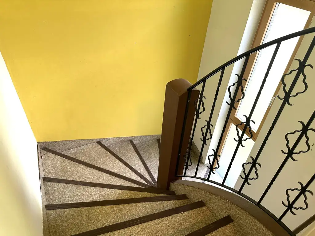 ***Idyllisches Ein- bis Zweifamilienhaus – Natur pur und sofort beziehbar !***