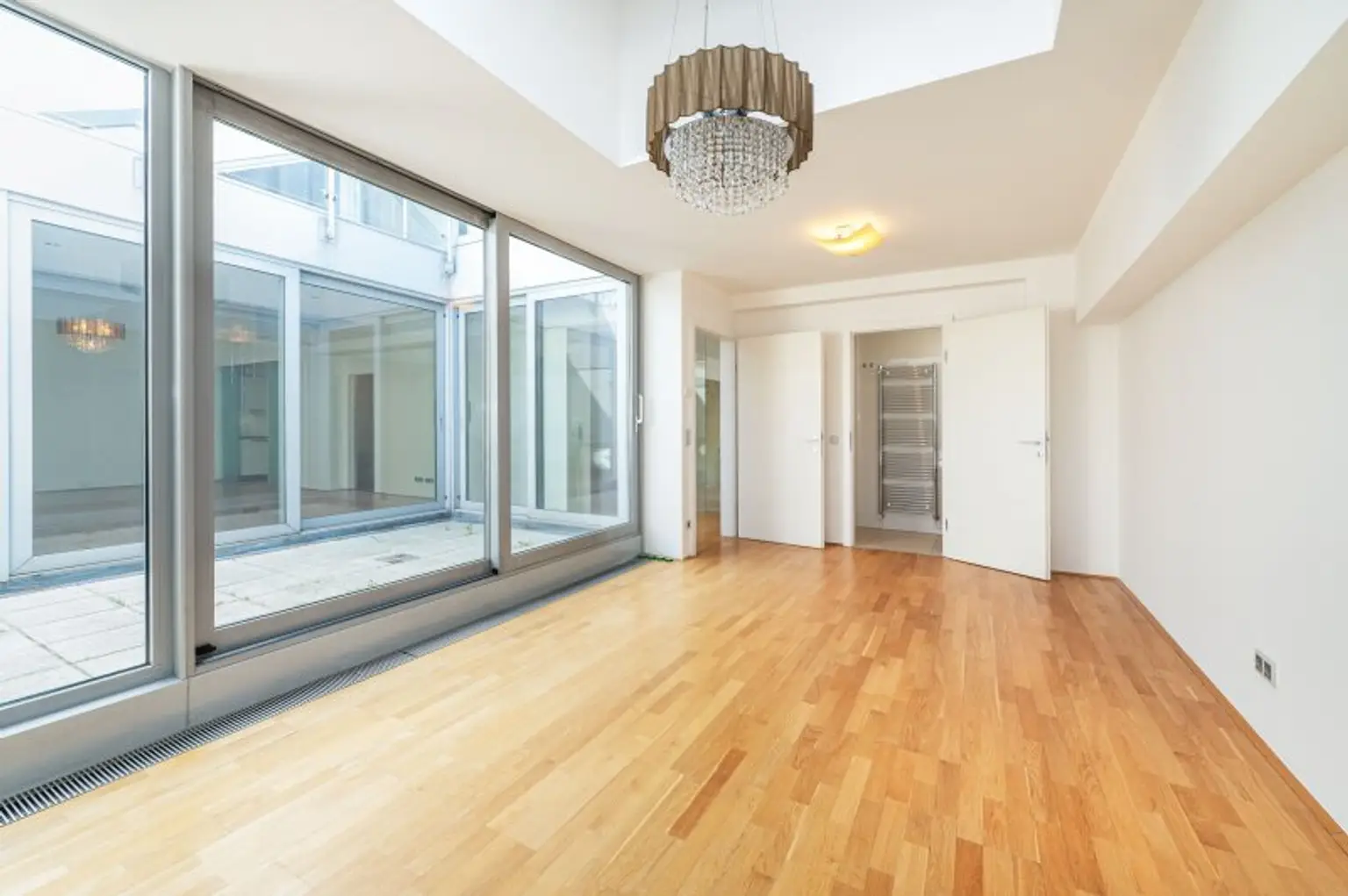 Exklusive Dachgeschoss-Maisonette mit Blick über Wien nahe dem Schwarzenbergplatz