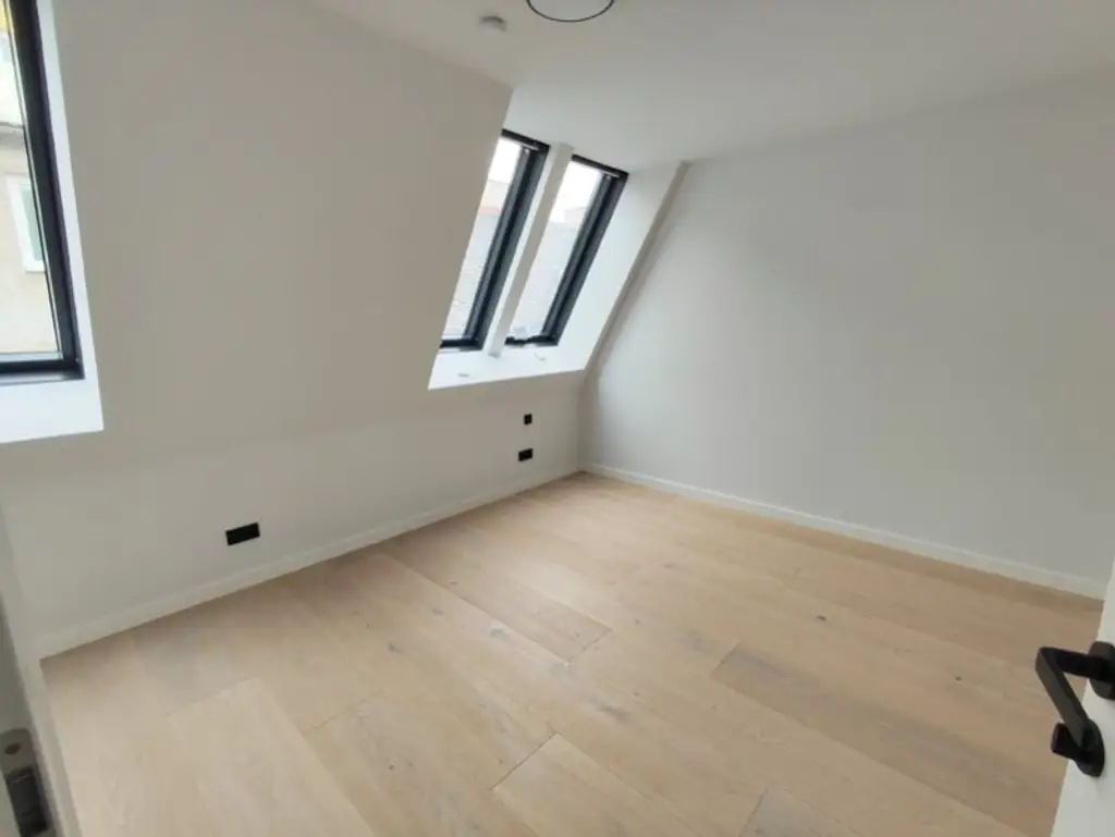 Krongasse! Erstbezug DG-Terrassenwohnung auf liebevoll neu saniertem Altbauhaus - Top16