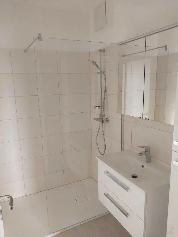 Provisionsfrei: neu sanierte Stadtblickwohnung Nähe LKH/Med-Uni - Leonhardstraße ab Dezember zu vermieten