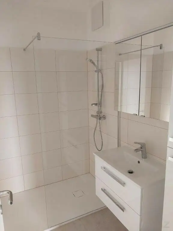 Provisionsfrei: neu sanierte Stadtblickwohnung Nähe LKH/Med-Uni - Leonhardstraße ab Dezember zu vermieten