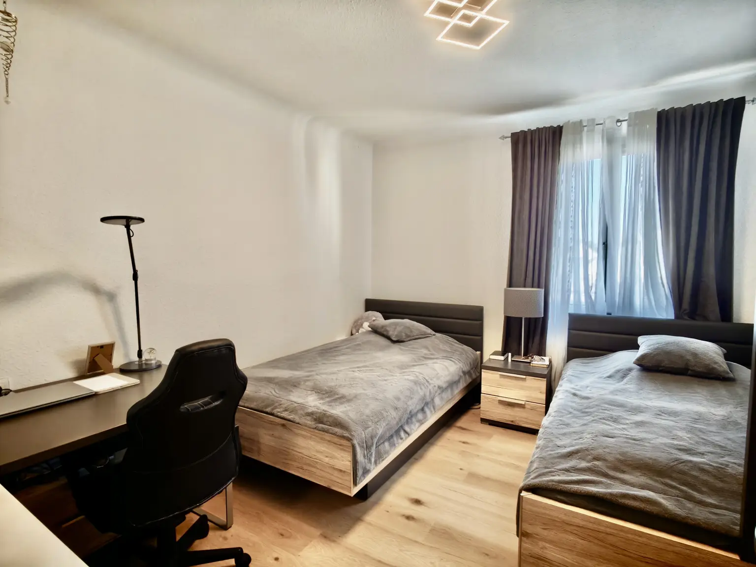 Top-Zustand & Zentral: Vollmöblierte 3-Zimmer-Wohnung mit Loggia!