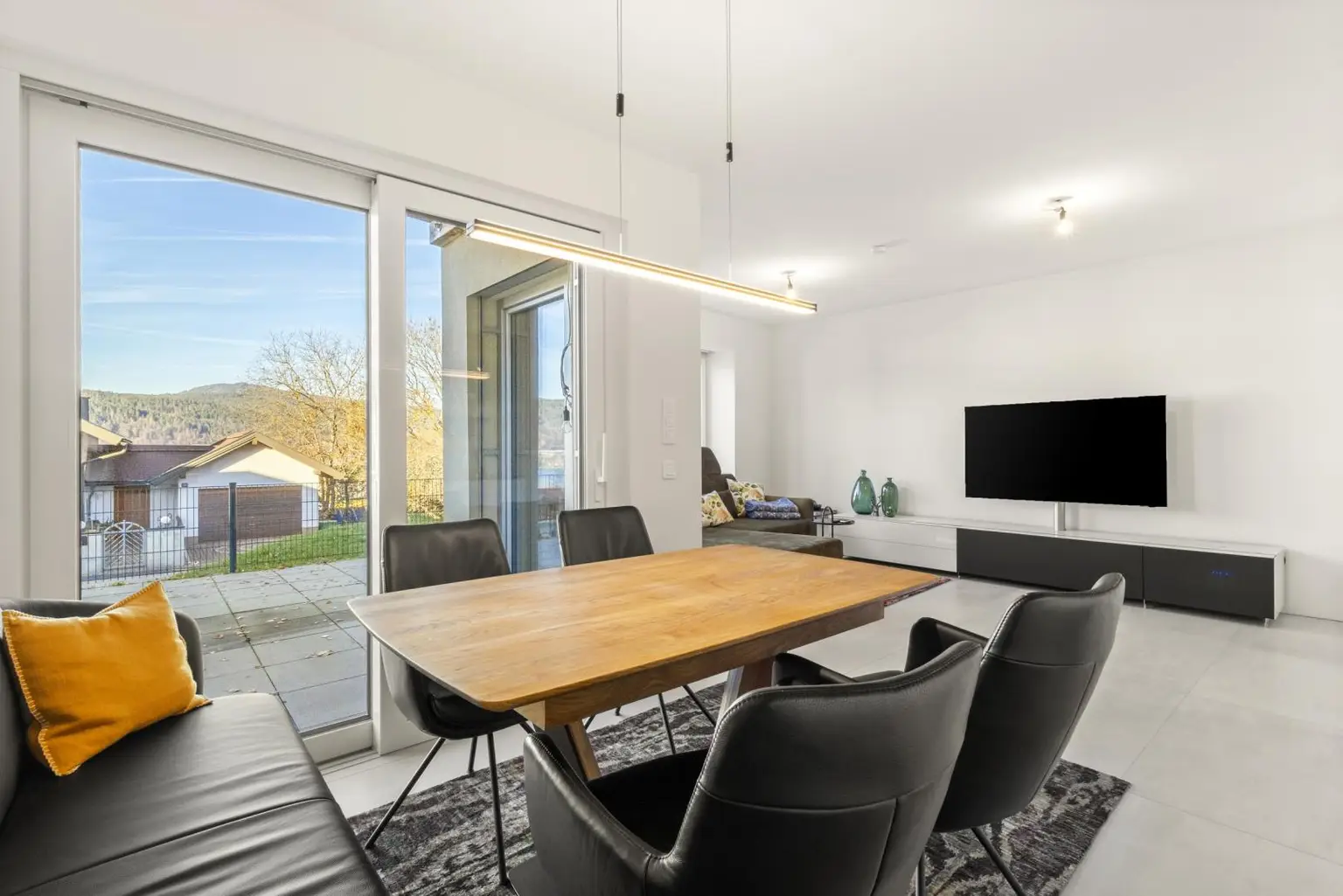 Exklusive Gartenwohnung mit Seeblick in Auen am Wörthersee