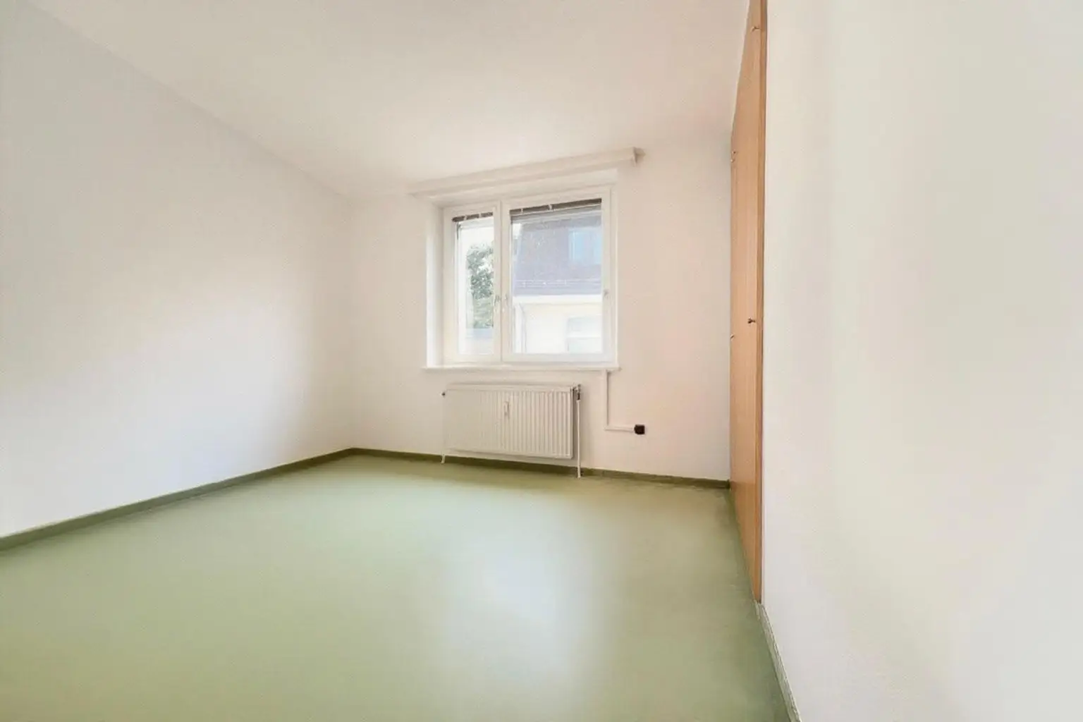 "Retro Chic Living! Nähe Pötzleinsdorfer Schlosspark inkl. 75 m² Dachterrasse"