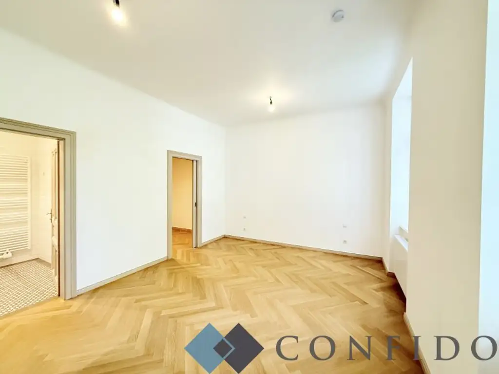 AM HEUMARKT - Traumhafte 4 Zimmer Altbauwohnung in großartiger Lage!