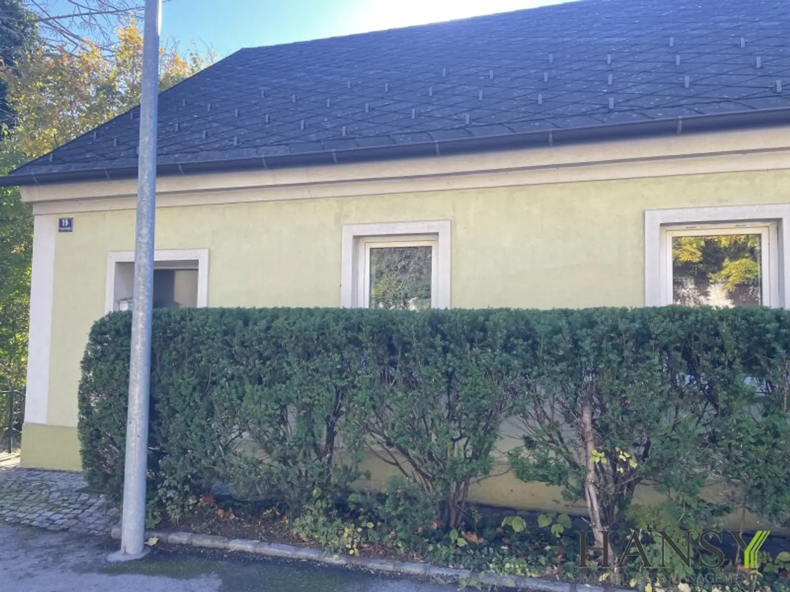 Renovierungsbedürftiges Apartmenthaus (3 Häuser) in Bad Vöslau – Ihr neues Investitionsprojekt! Wohnen Praxis oder Ordination