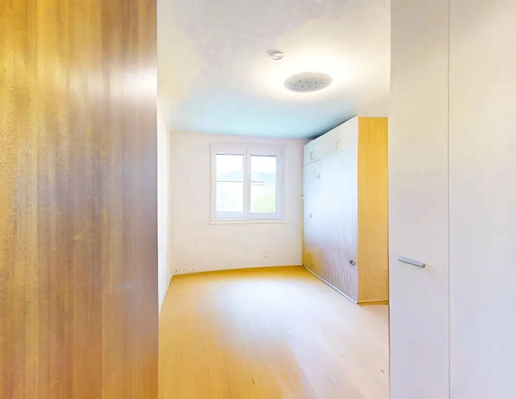 Helle 2,5-Zimmer-Wohnung mit Balkon, Liftzugang & Tiefgaragenplatz in Villach-Völkendorf