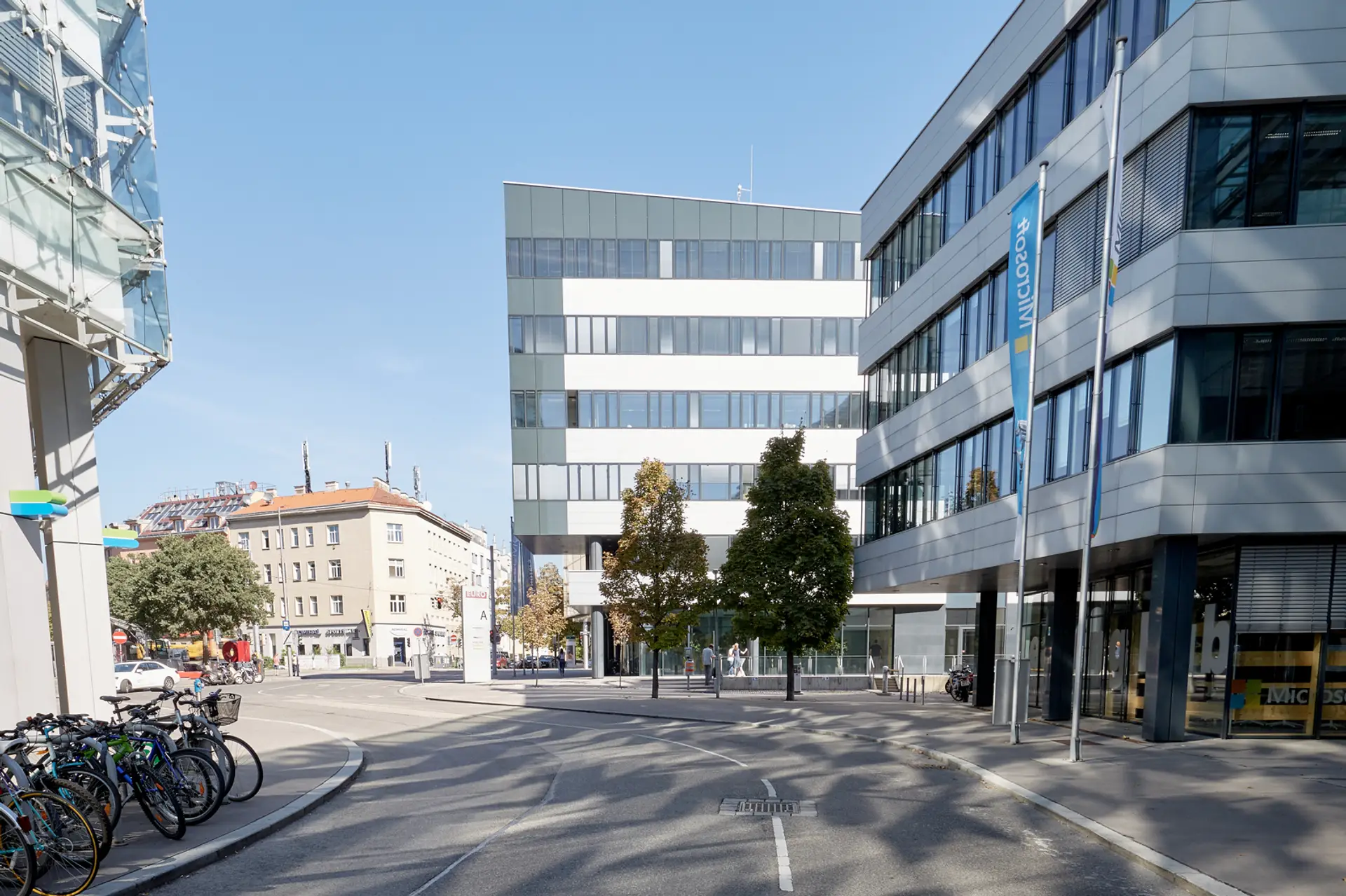 EURO_PLAZA_1A_03