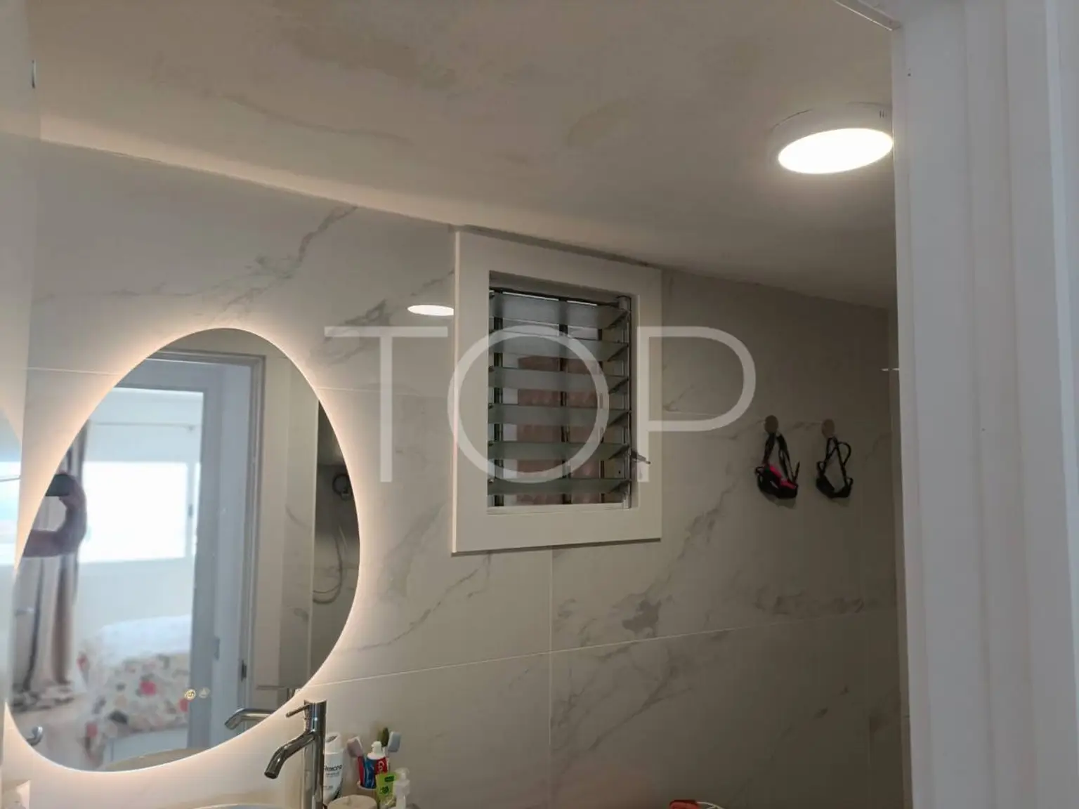 606249fb-8d5c-4b12-9ca2-f94c2c96ac5a