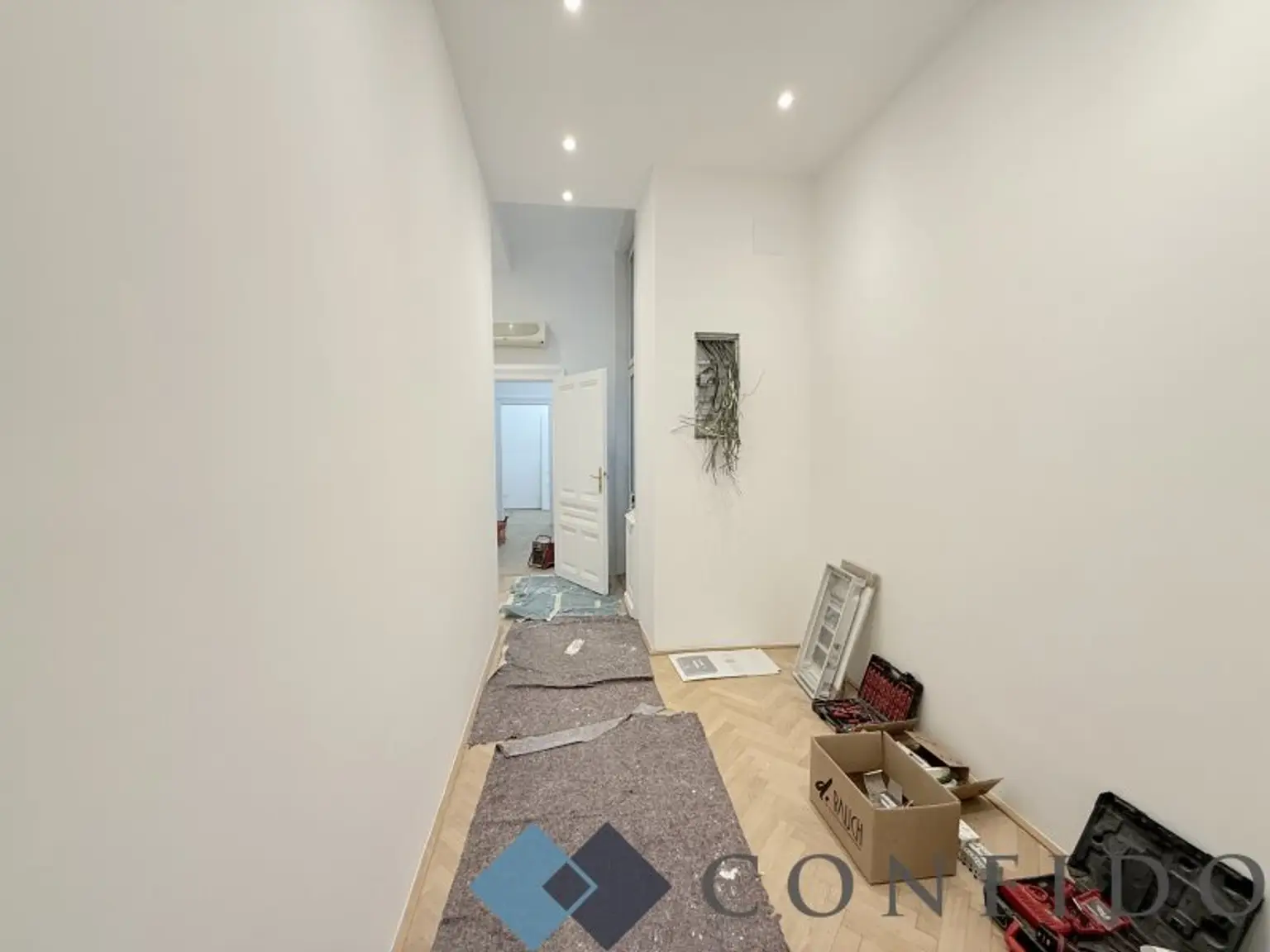 Vorraum/ Wartebereich