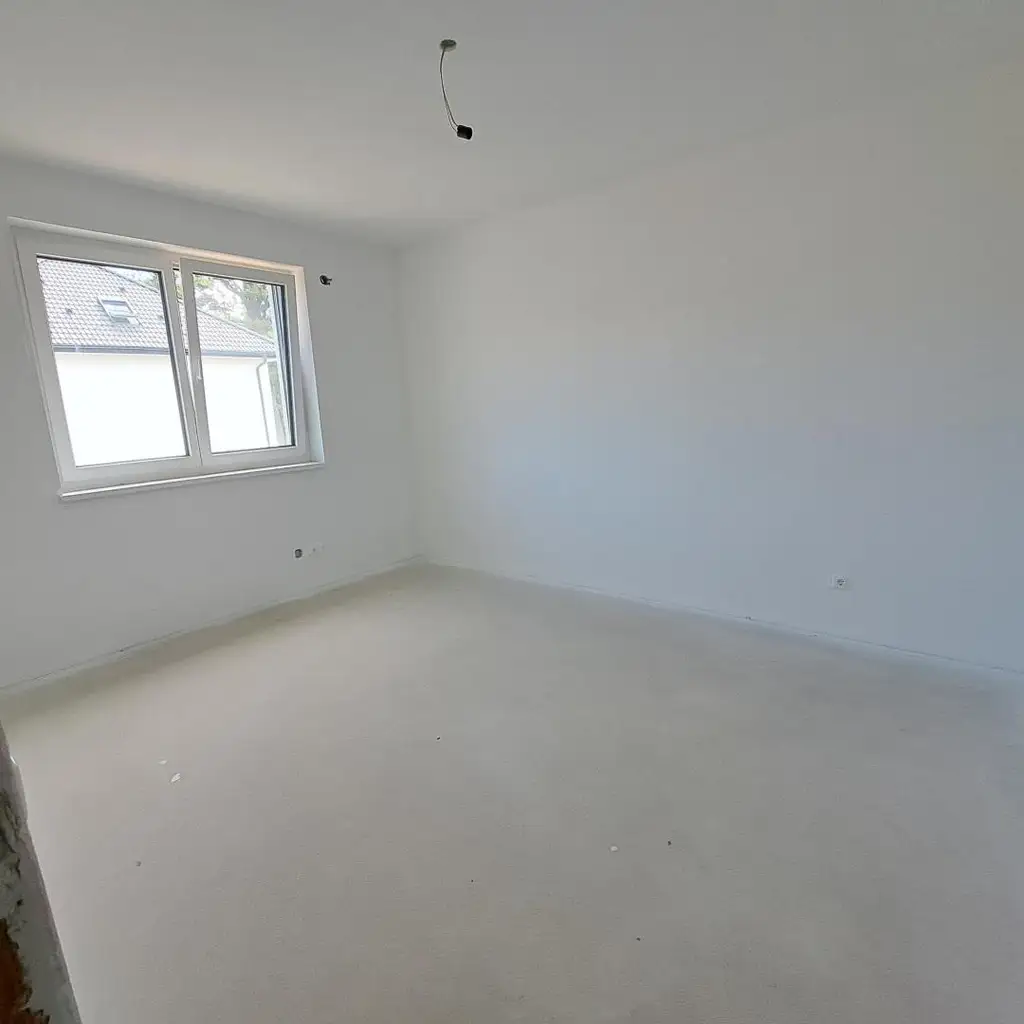 Neubau-Doppelhaus-Hälfte mit 4 Schlafzimmern!