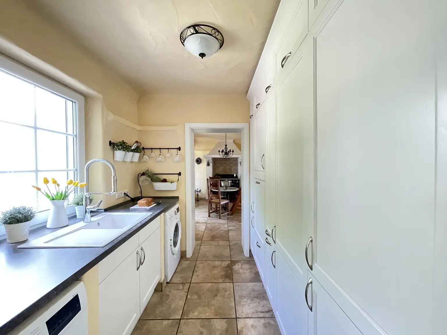 Hauswirtschaftsraum (EG)