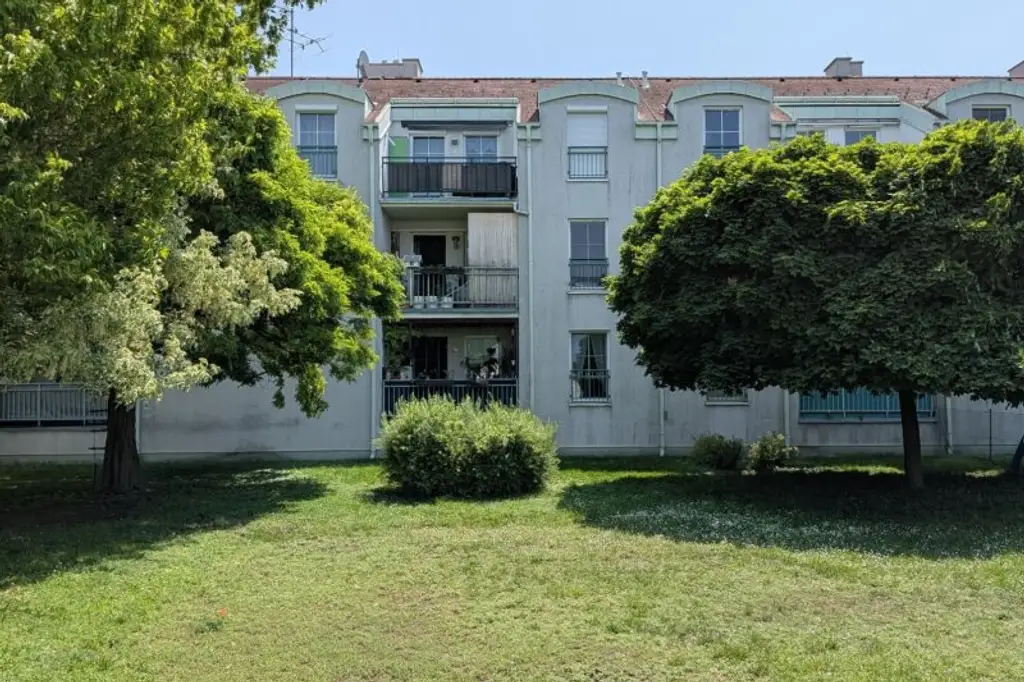 Gelegenheit! Helle 3-Zi-Eigentumswohnung mit Loggia, Klimaanlage, Infrarotsauna und Grünblick vor den Toren Wiens