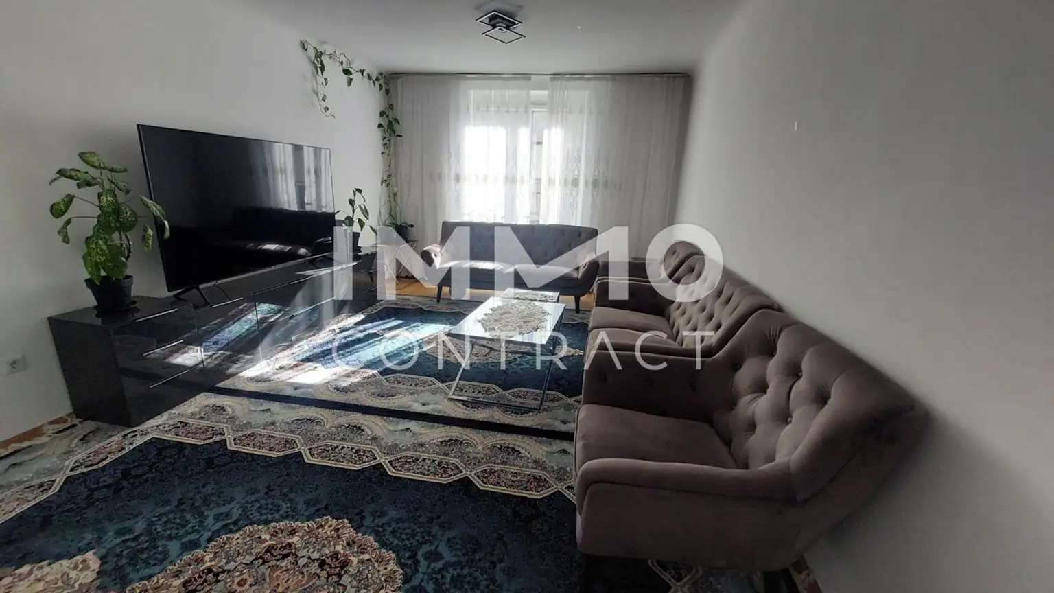 Zentral gelegen, helle und hübsche 2-Zimmer- Wohnung