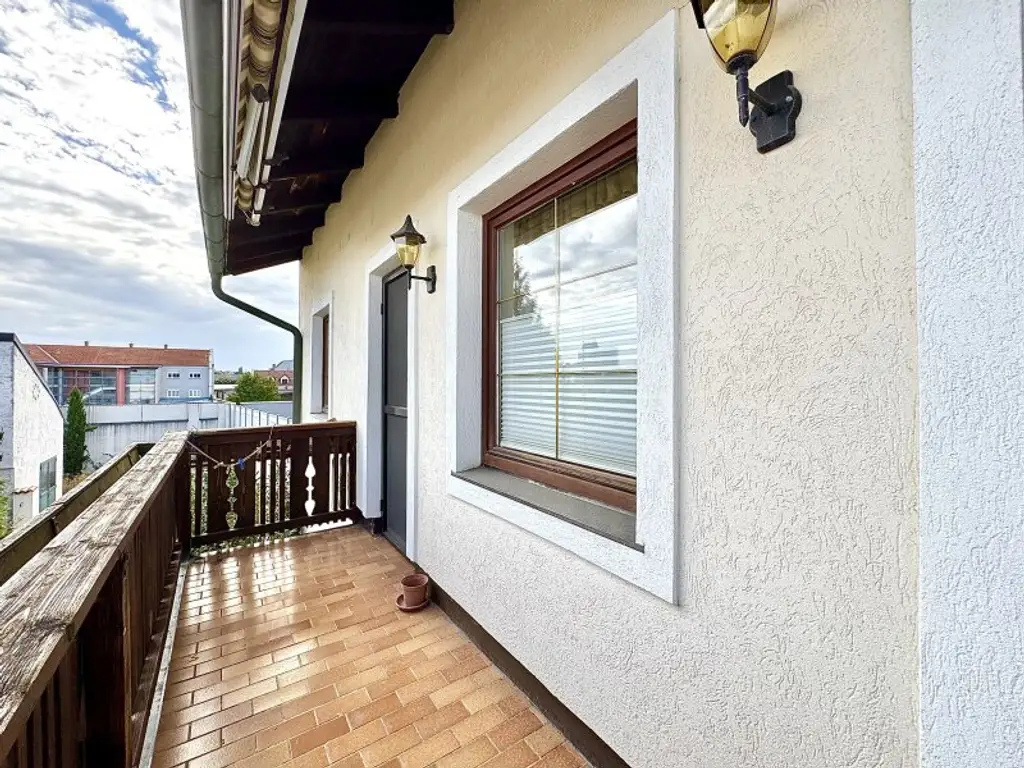 Haus mit ehemaligem Heurigen I GROSSES POTENTIAL I Wohnen + Arbeiten I geräumige Lagerflächen