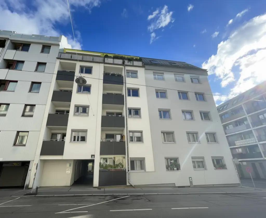 Top-sanierte 1-Zimmer-Wohnung in Hofruhelage