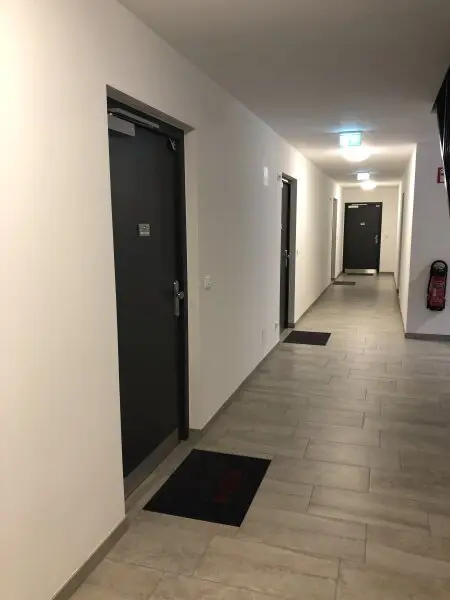 JENBACH - Neuwertige, sonnige 3 Zi.-Mietwohnung mit Balkon in Toplage