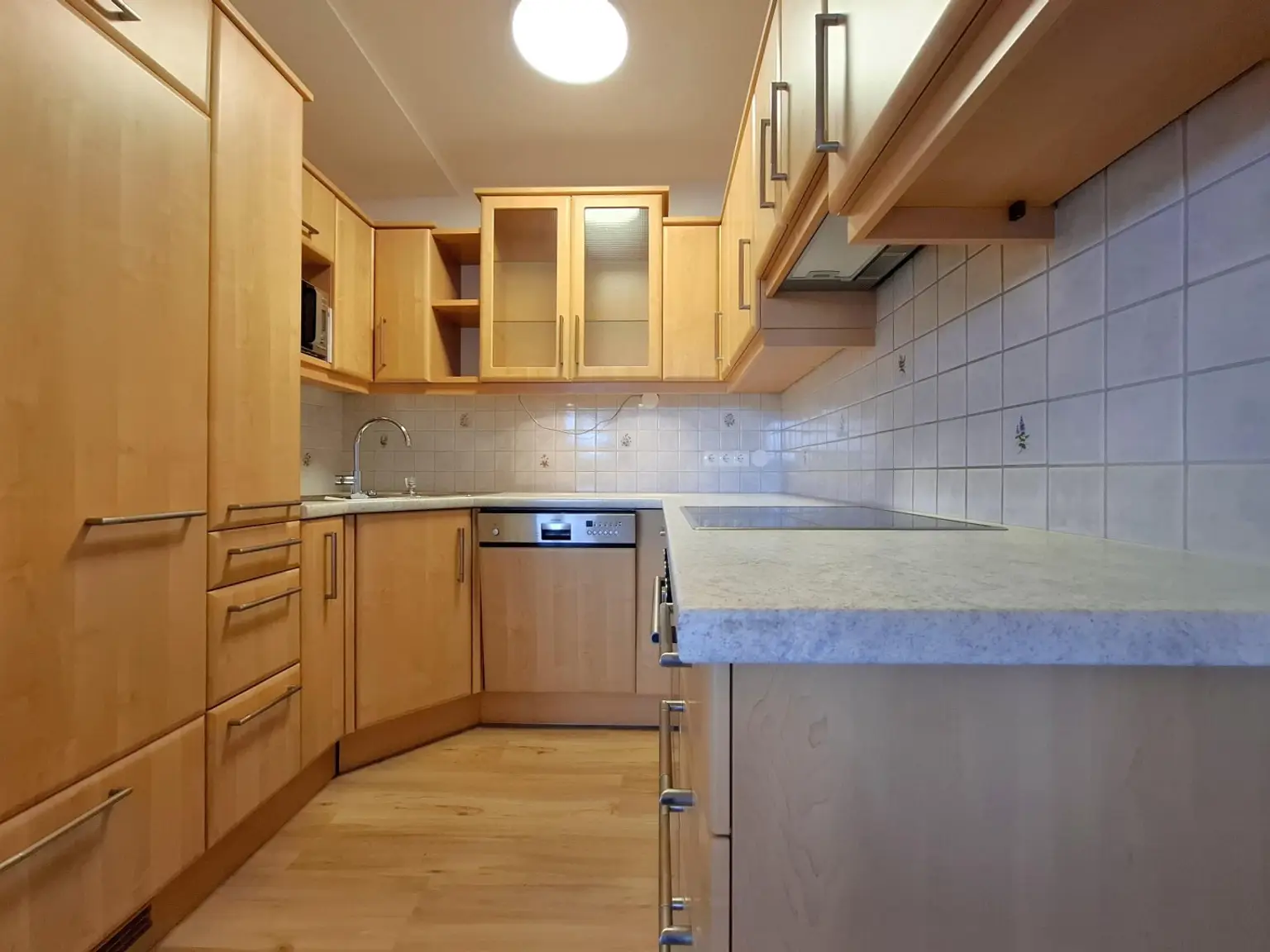 PREISREDUKTION - 3.Zi.-Wohnung mit Balkon/Loggia und TG Abstellplatz