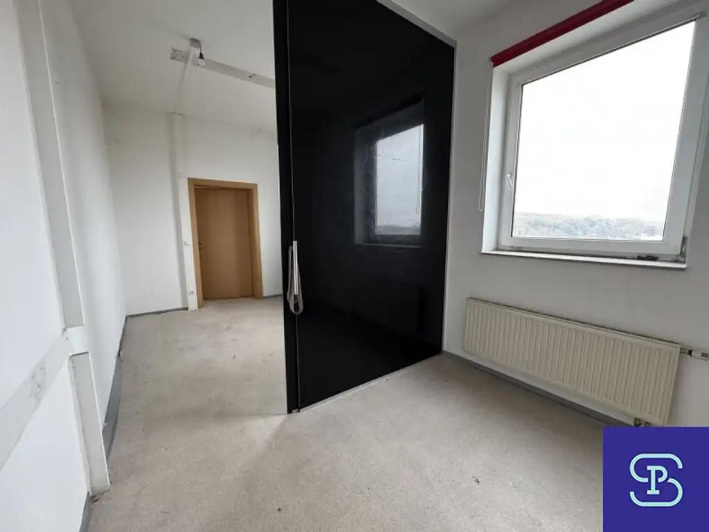 Preiswerte 72m² Büroeinheit mit Hauszentralheizung Nähe Rautenweg - 1220 Wien