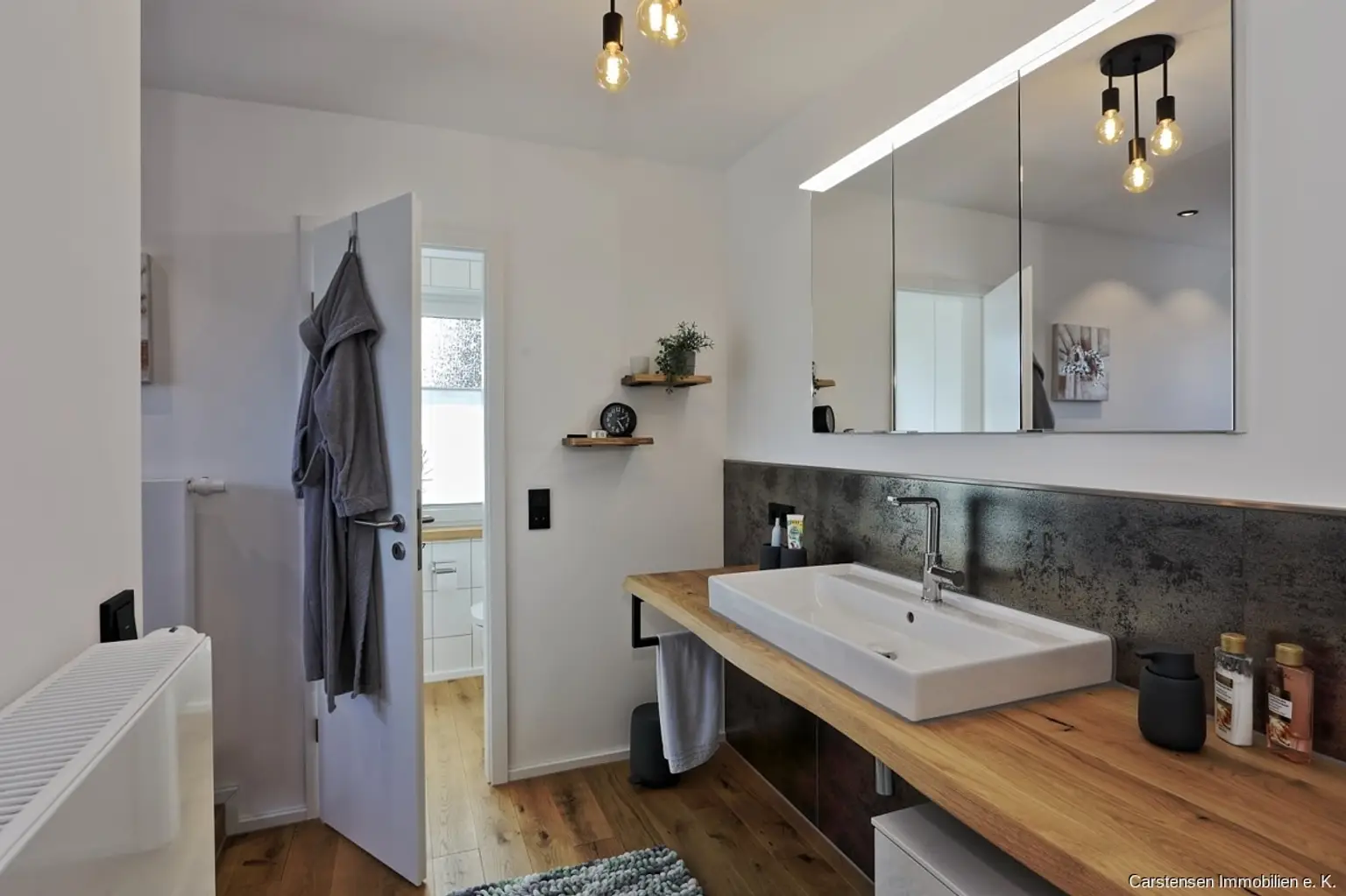 Badezimmer DG