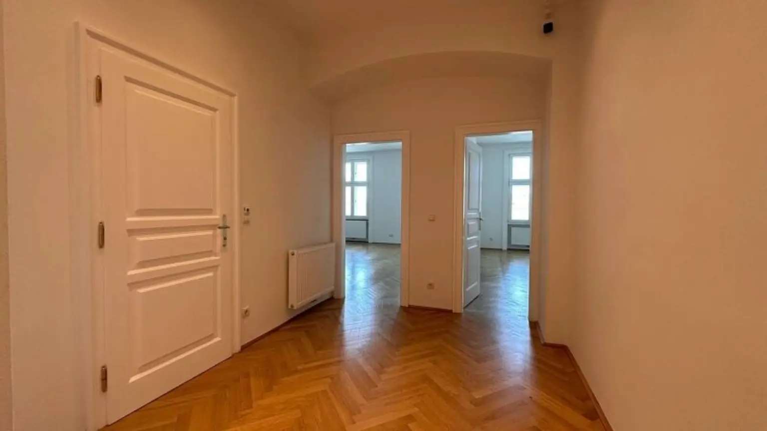Wohnung im 1. Bezirk mit traumhaftem Ausblick & Garage