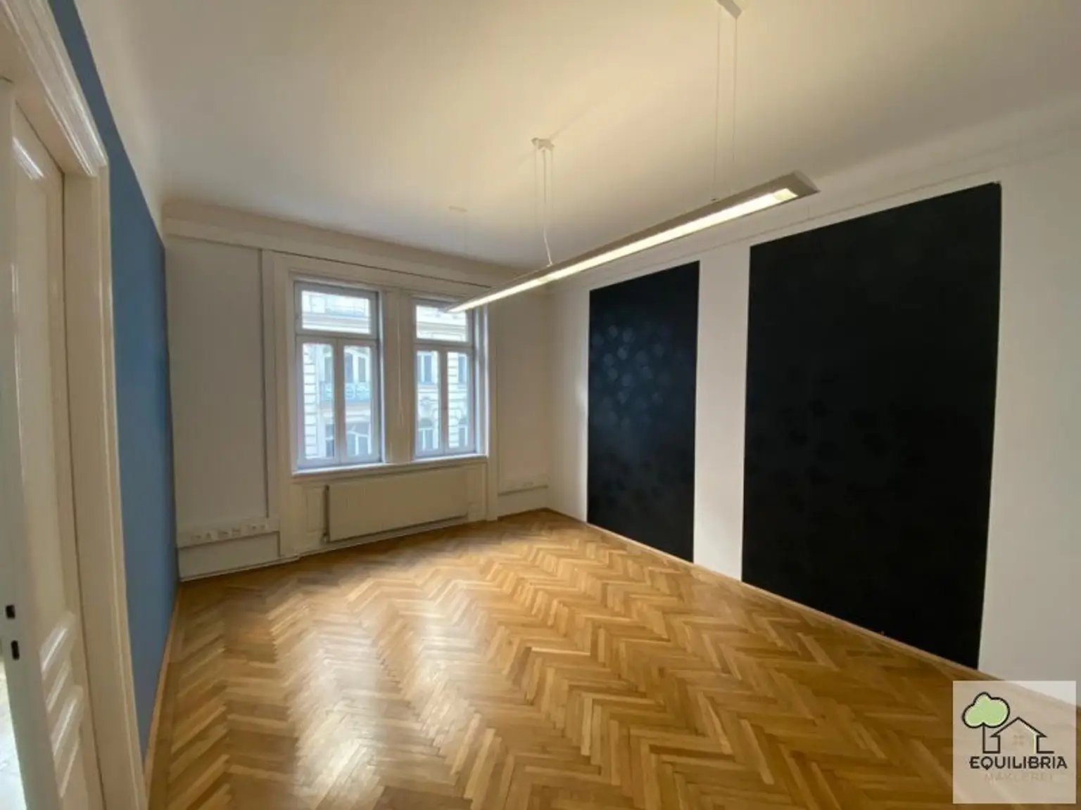 MODERNES ALTBAUBÜRO IN ZENTRALER LAGE