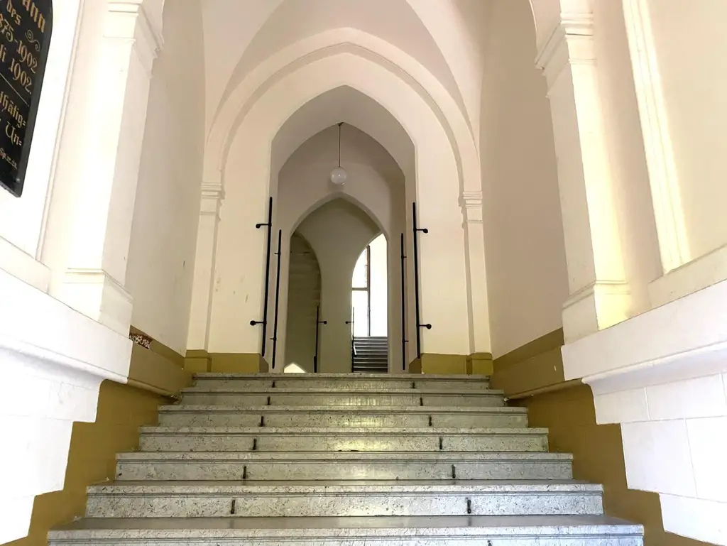 Unbefristet vermietete Wohnung nahe Hohe Warte und Wertheimsteinpark