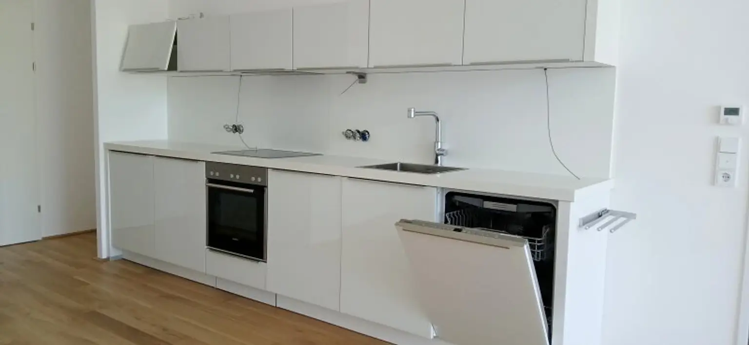 Wunderschöne 2 Zimmerwohnung mit großem Balkon im Zentrum