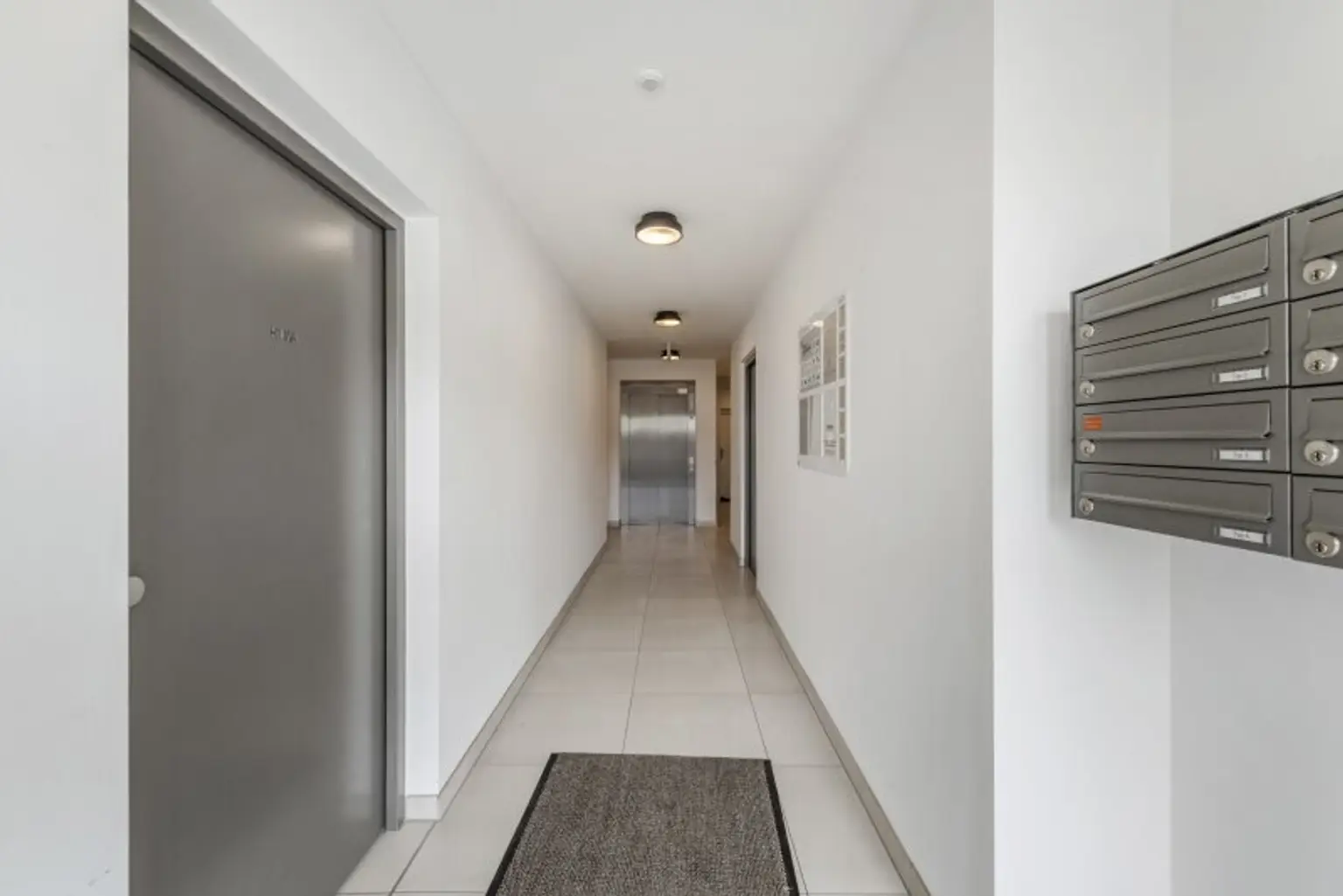 Rarität und Wohntraum! Dachgeschosswohnung mit südwestseitiger Terrasse an der oberen Alten Donau auf Eigengrund! Garagenplatz inkludiert