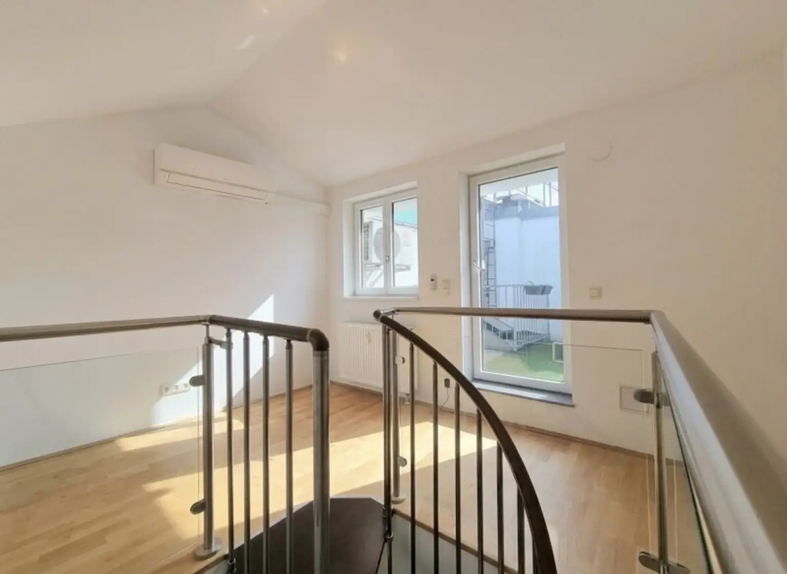 Galerie / Home Office / Terrassenzugang