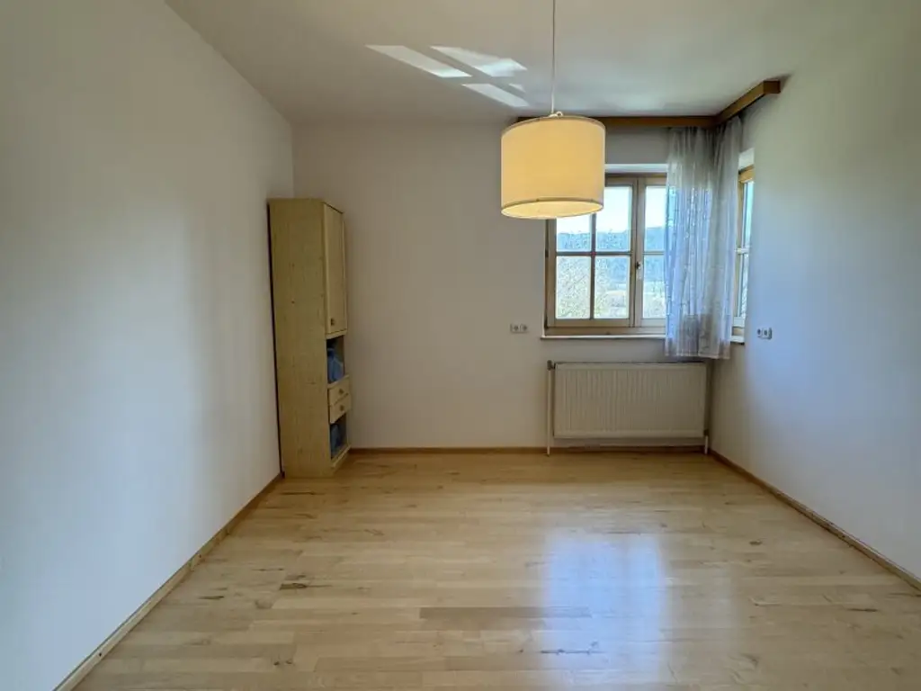 4-Zimmer-Familienhaus mit viel Platz für die ganze Familie, Garten & Garage