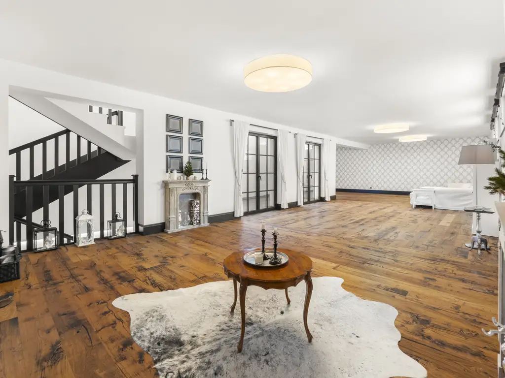 Stadtvilla an einer der exklusivsten Adressen der Gartenstadt Tulln