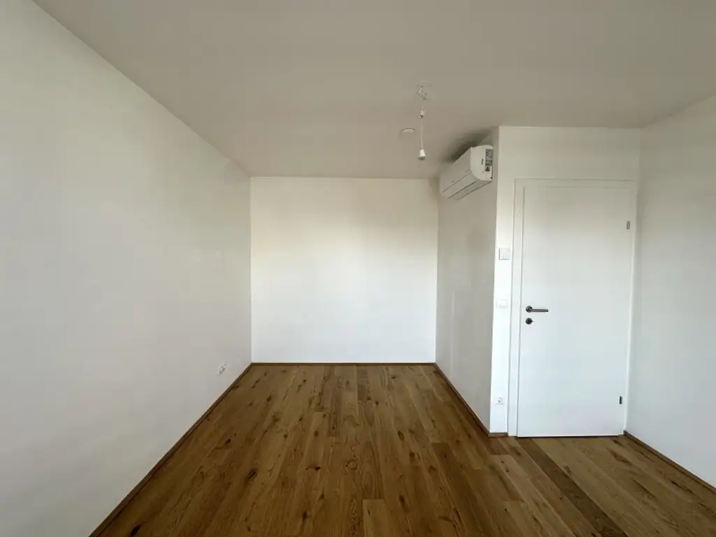 Hier werden Träume war! Exklusive 4-Zimmer Maisonette-Wohnung mit ca. 113 m2 sowie eigener Dachterrasse in ruhiger Lage
