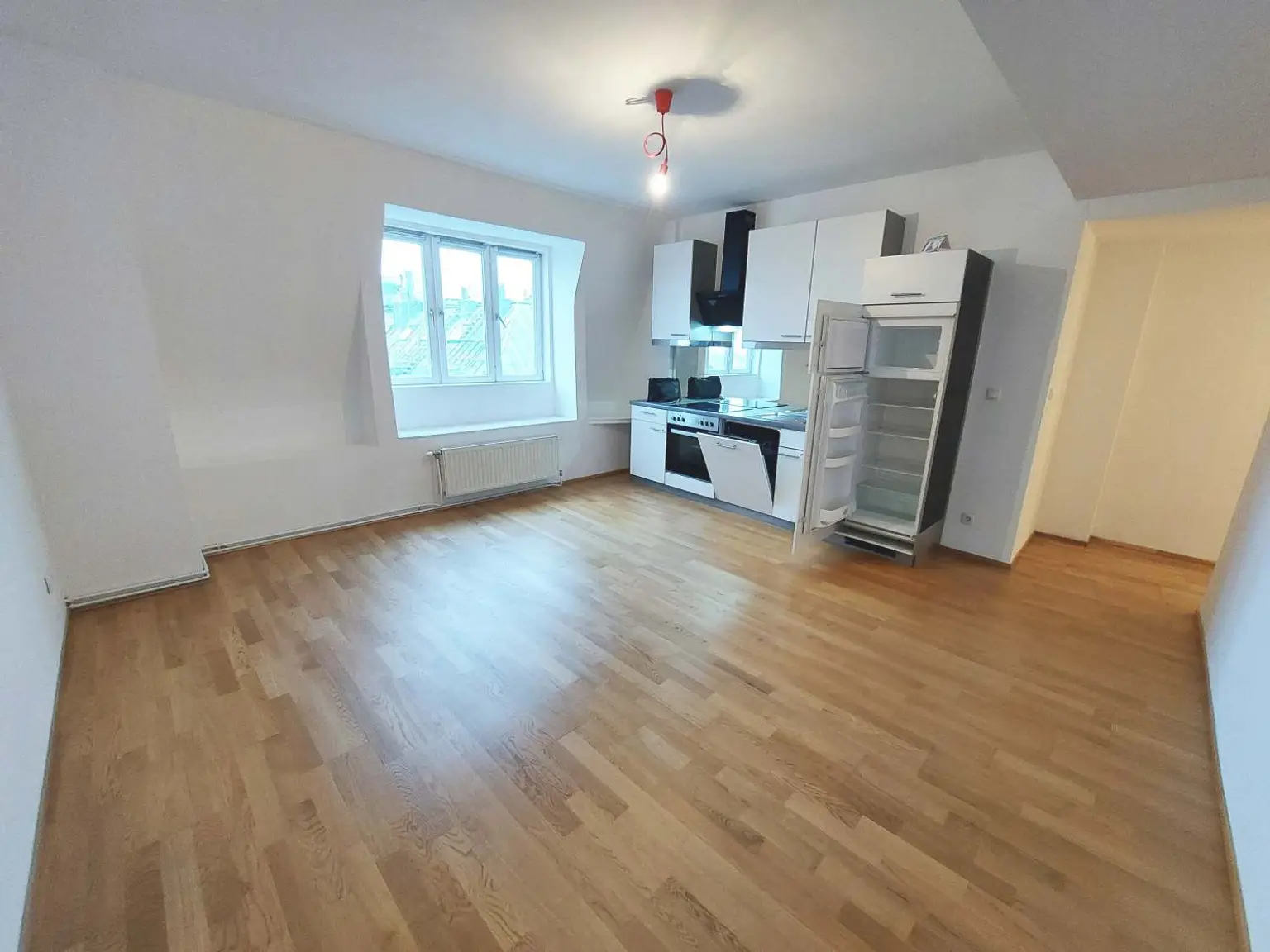 Helle 3-Zimmer-Wohnung  mit tollem Ausblick im 8. Bezirk!