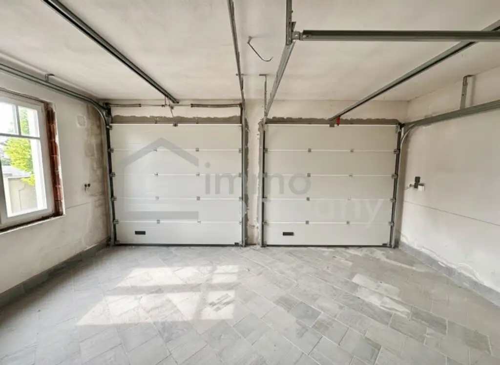 Luxuriöse Villa in Hamuliakovo: 600m², 14 Zimmer, Erstbezug mit Stadt- und Grünblick!