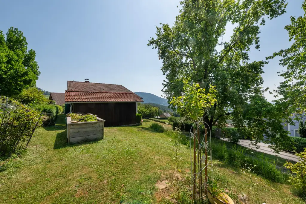 Wohnen wo andere Urlaub machen - Haus mit Traumaussicht nahe Stubenbergsee
