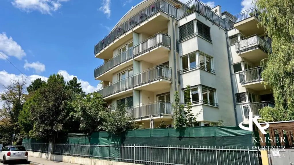 Kaasgraben, moderne 4-Zimmer-Wohnung mit 2 Balkonen, perfekte Raumaufteilung!
