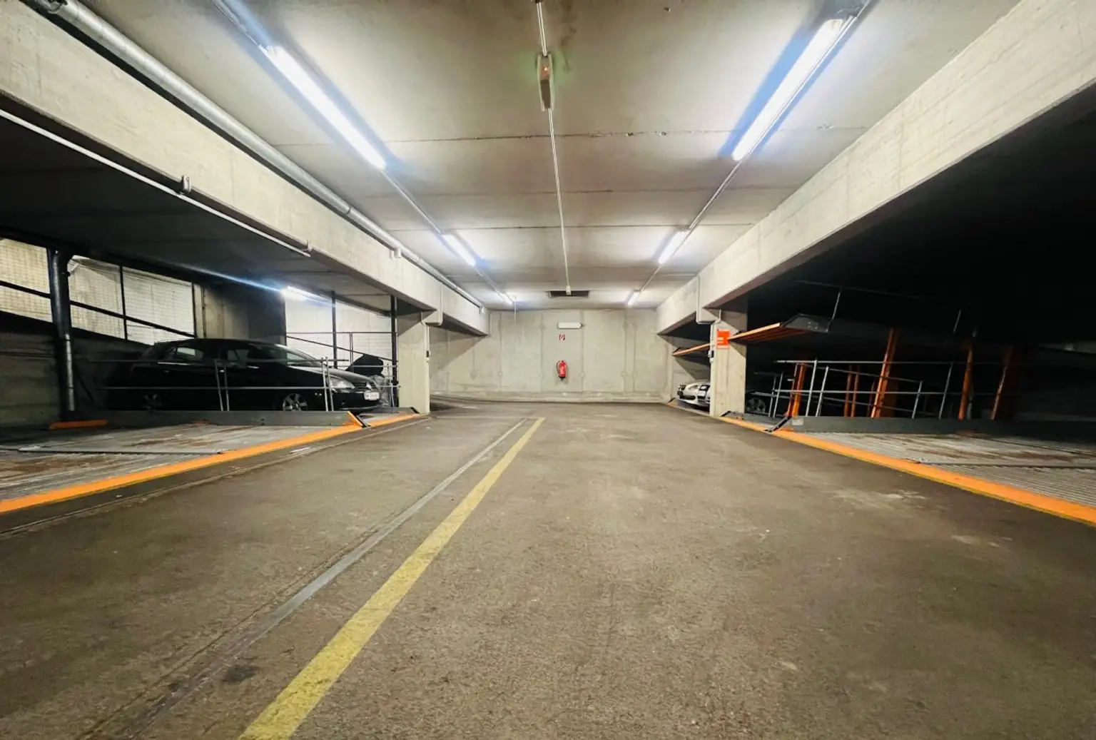 A | ++ PKW GARAGENPLATZ ++ gleich bei der MESSE WIEN | Prima Service Immobilien