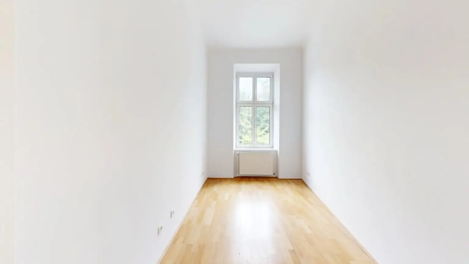 Große und klassisch schöne Altbau-Wohnung | 5 Zimmer | 2 Bäder | Lift | am Liechtensteinpark