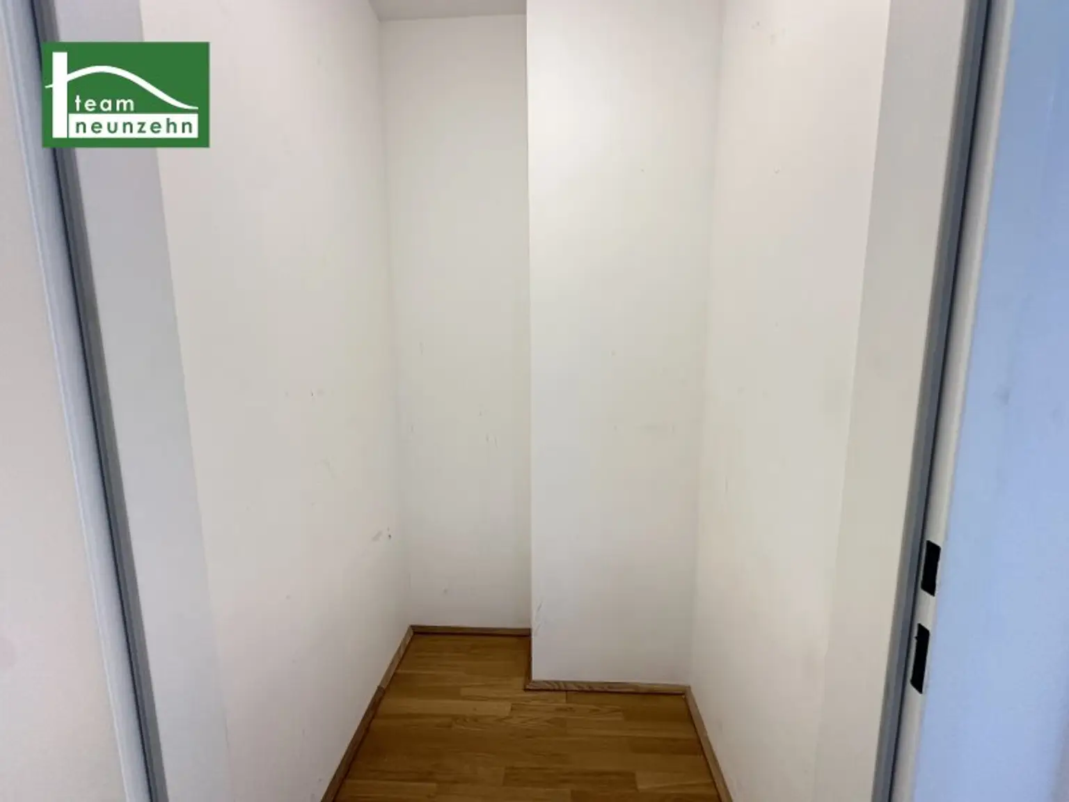 Moderne Gartenwohnung in zentraler Lage beim FAC-Platz, nur wenige Minuten von der S-Bahnstation Jedlersdorf entfernt