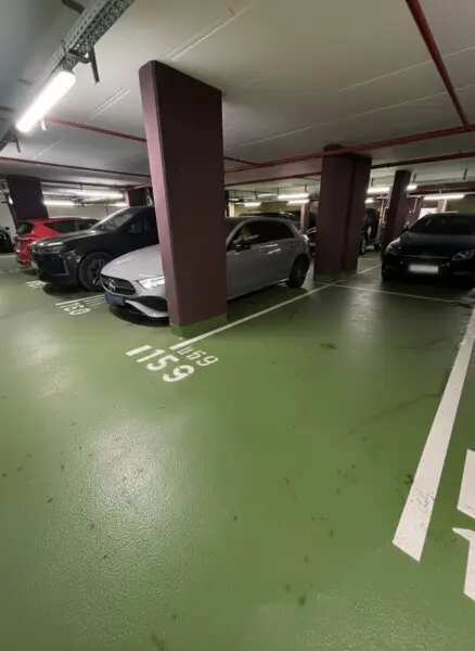 Parkplatz Nr. 159 (seitlich)