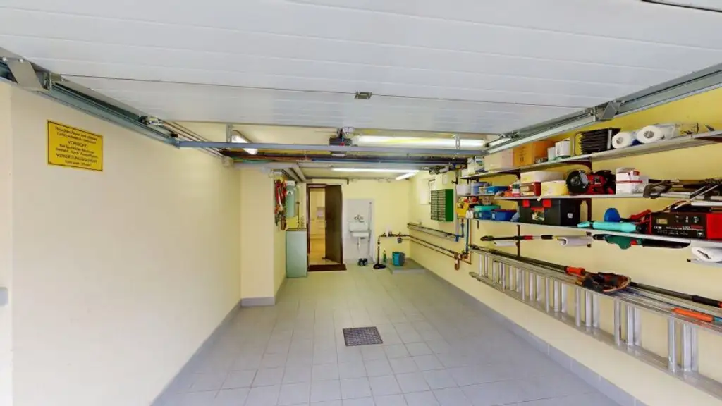 Einfamilienhaus in ruhiger Siedlungslage mit großem Garten (Pachtgrund)